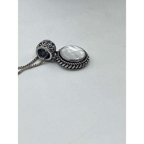 Sterling Silver 925 Chain and Mother of Pearl Oval Bezel Faceted Pendant - Picture 12 of 12